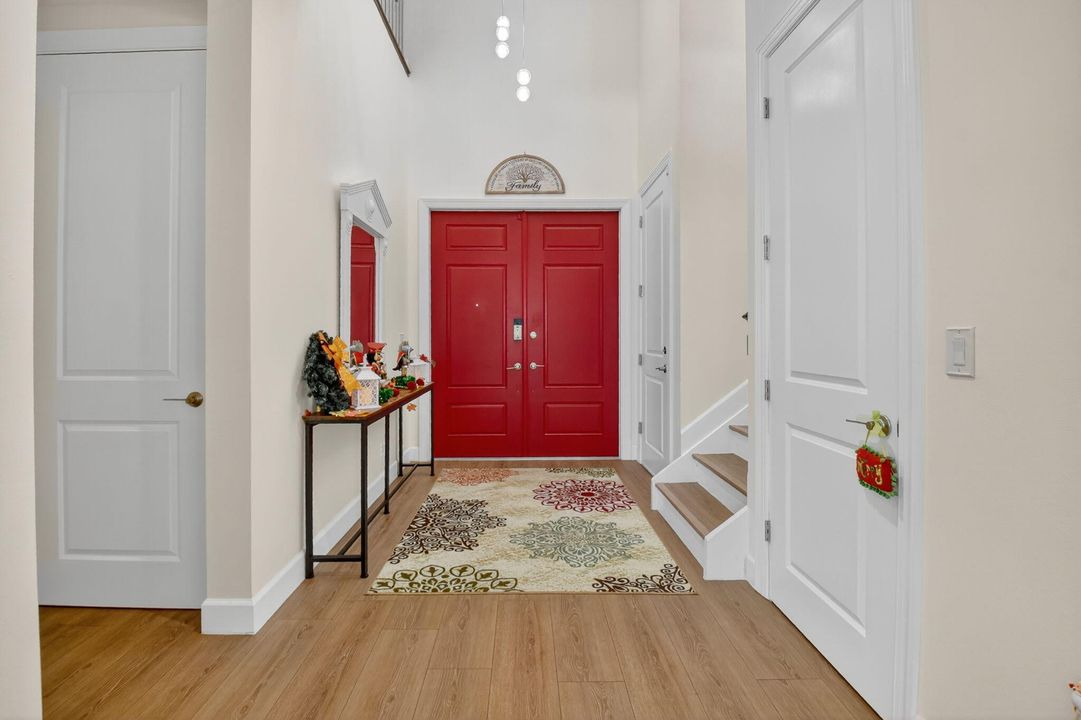 For Sale: $1,099,000 (4 beds, 4 baths, 3050 Square Feet)