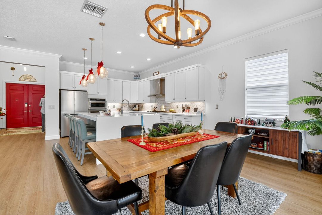 For Sale: $1,099,000 (4 beds, 4 baths, 3050 Square Feet)