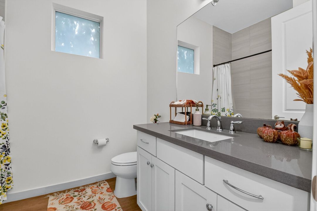 For Sale: $1,099,000 (4 beds, 4 baths, 3050 Square Feet)