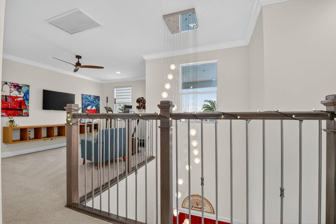 For Sale: $1,099,000 (4 beds, 4 baths, 3050 Square Feet)