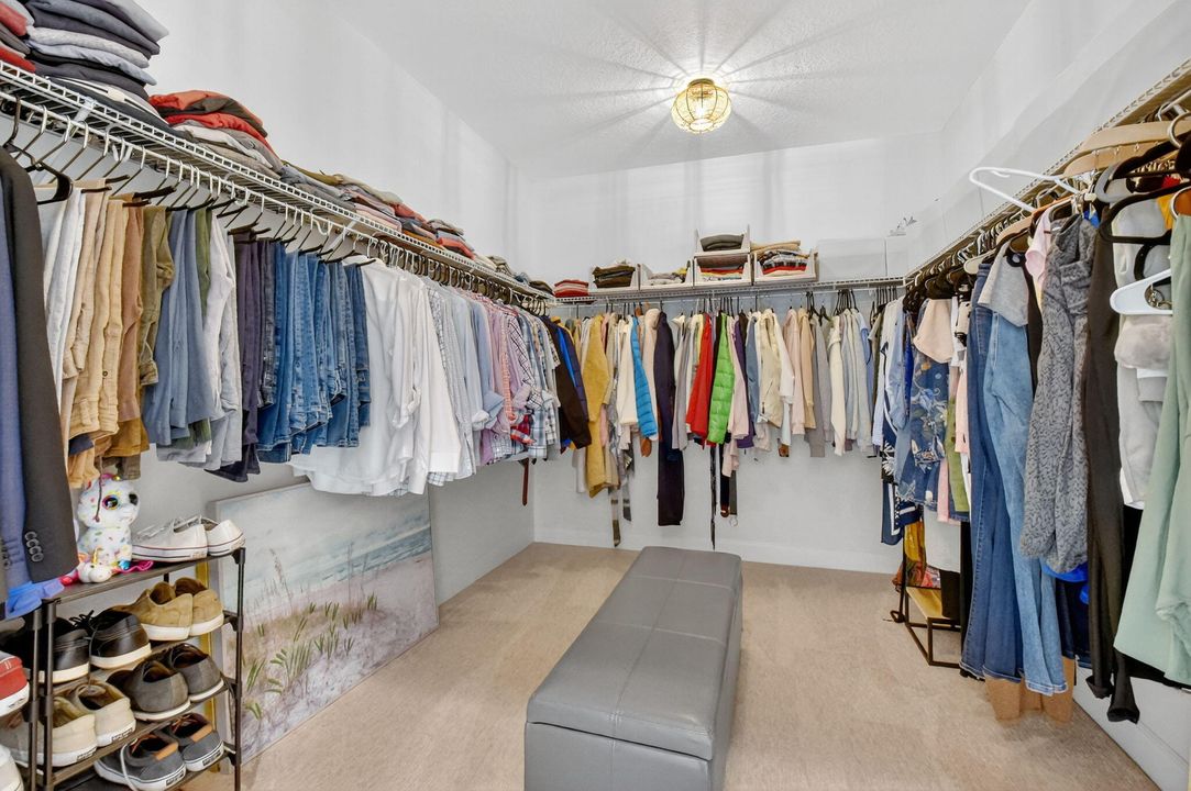 For Sale: $1,099,000 (4 beds, 4 baths, 3050 Square Feet)