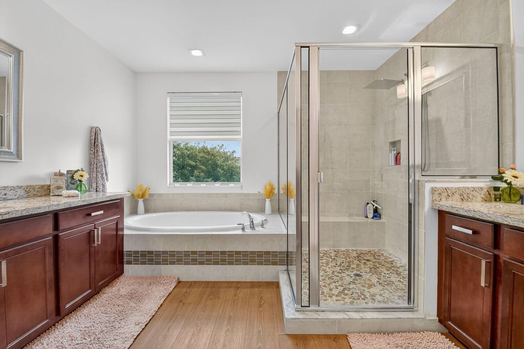 For Sale: $1,099,000 (4 beds, 4 baths, 3050 Square Feet)