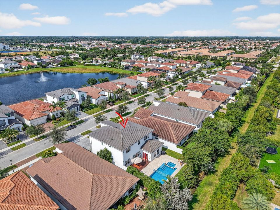 For Sale: $1,099,000 (4 beds, 4 baths, 3050 Square Feet)