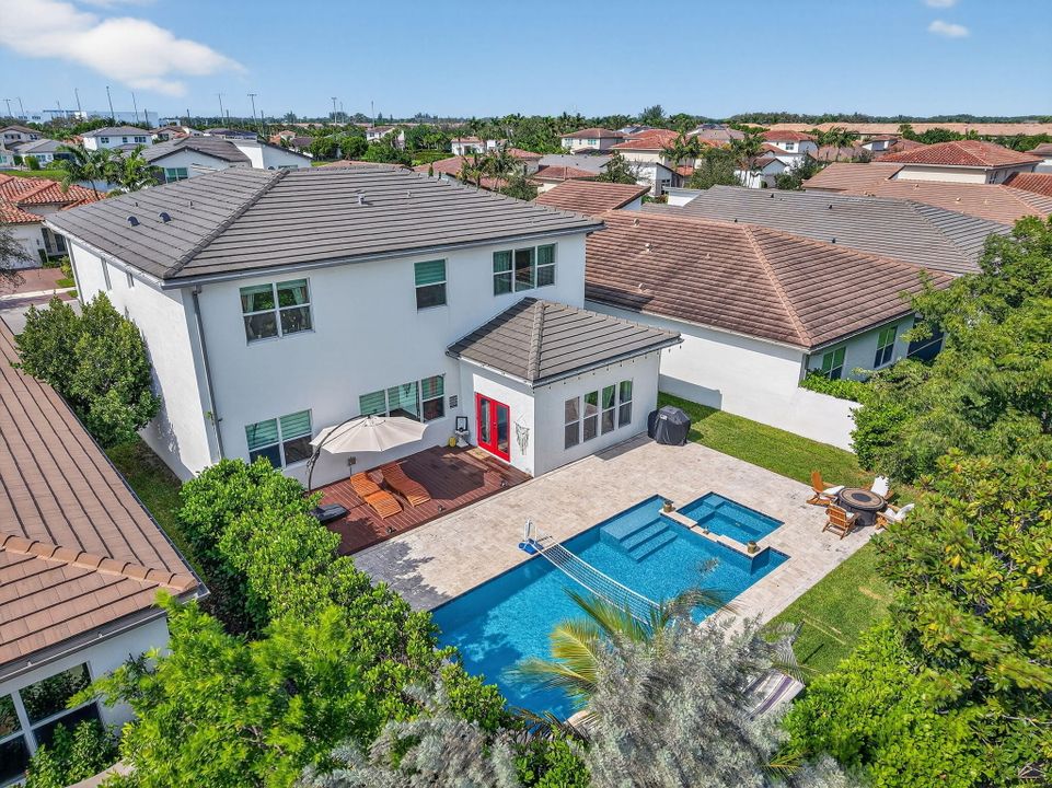 For Sale: $1,099,000 (4 beds, 4 baths, 3050 Square Feet)