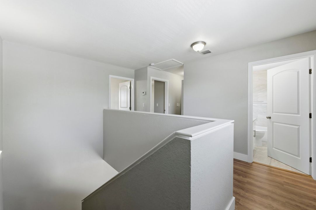 En Venta: $295,000 (3 camas, 2 baños, 1365 Pies cuadrados)