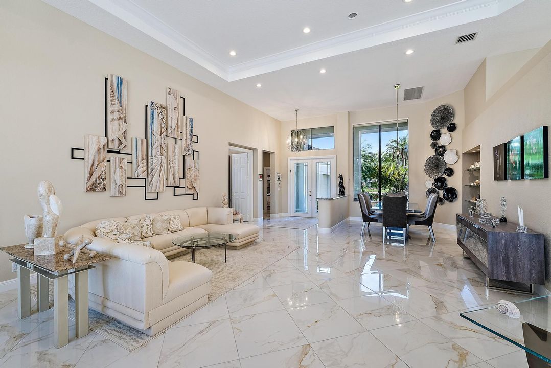 For Sale: $1,595,000 (3 beds, 3 baths, 2560 Square Feet)