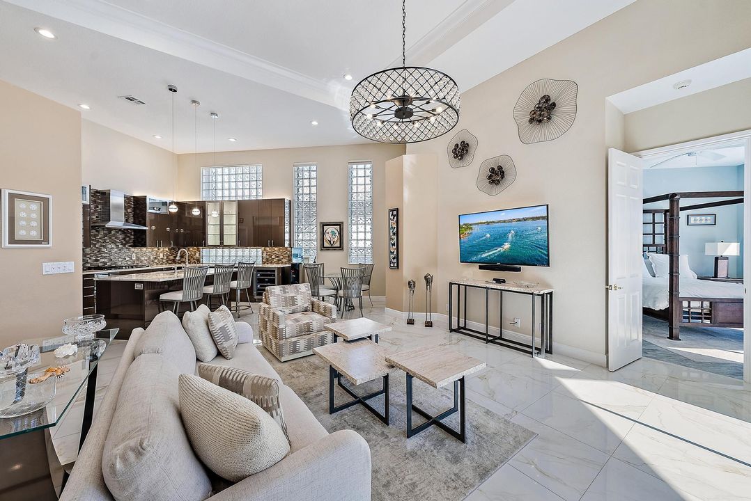 For Sale: $1,595,000 (3 beds, 3 baths, 2560 Square Feet)