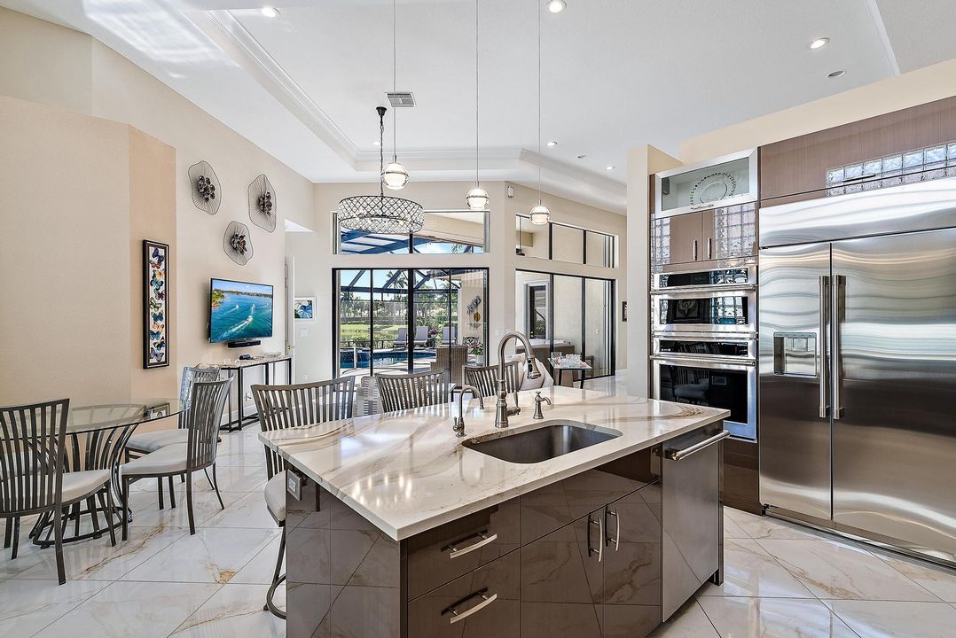 For Sale: $1,595,000 (3 beds, 3 baths, 2560 Square Feet)