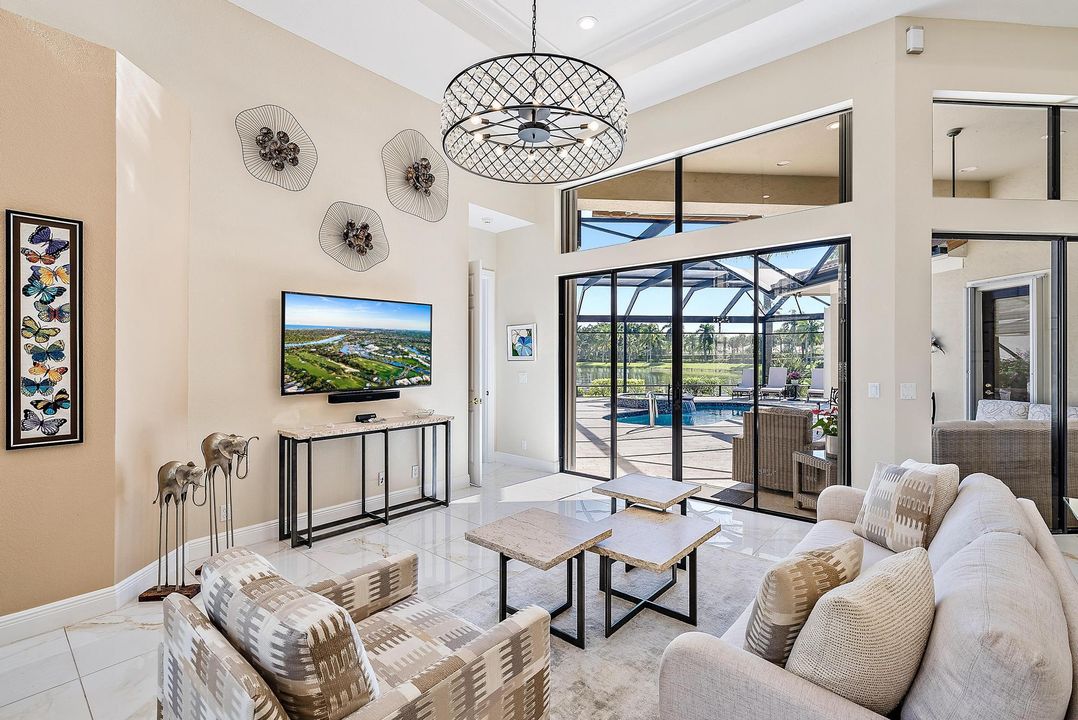 For Sale: $1,595,000 (3 beds, 3 baths, 2560 Square Feet)