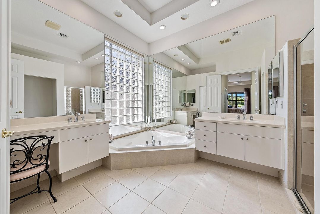 For Sale: $1,595,000 (3 beds, 3 baths, 2560 Square Feet)