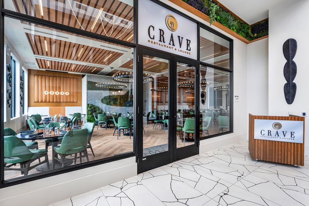 合同活跃: $1,835,000 (5 贝兹, 5 浴室, 3373 平方英尺)