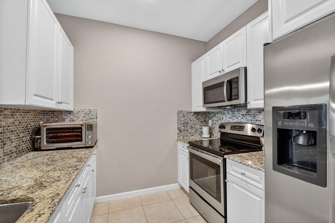 For Rent: $2,600 (3 beds, 2 baths, 1622 Square Feet)