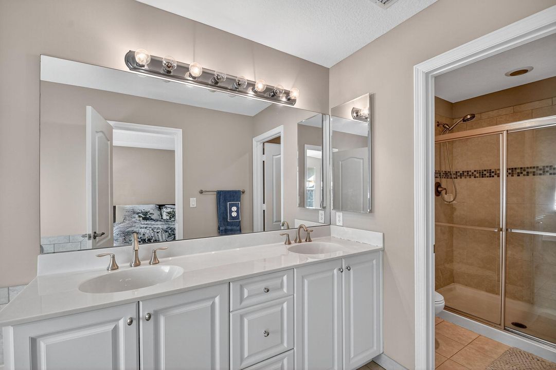 For Rent: $2,600 (3 beds, 2 baths, 1622 Square Feet)