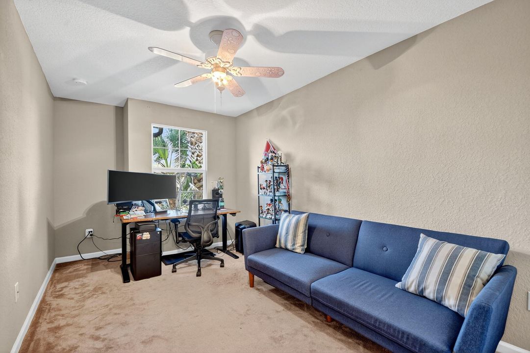 For Rent: $2,600 (3 beds, 2 baths, 1622 Square Feet)