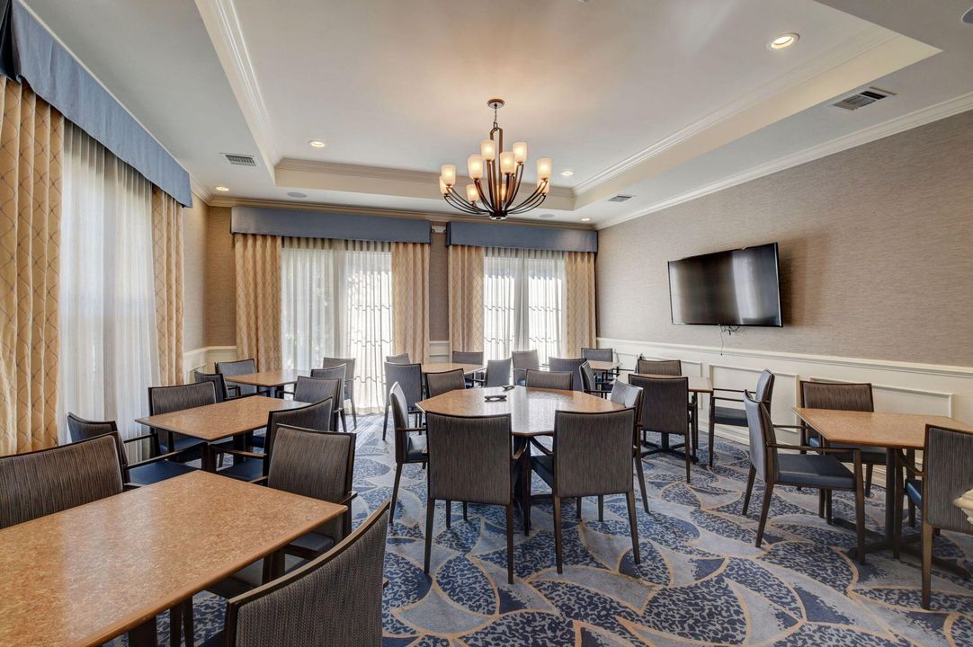 For Rent: $2,600 (3 beds, 2 baths, 1622 Square Feet)