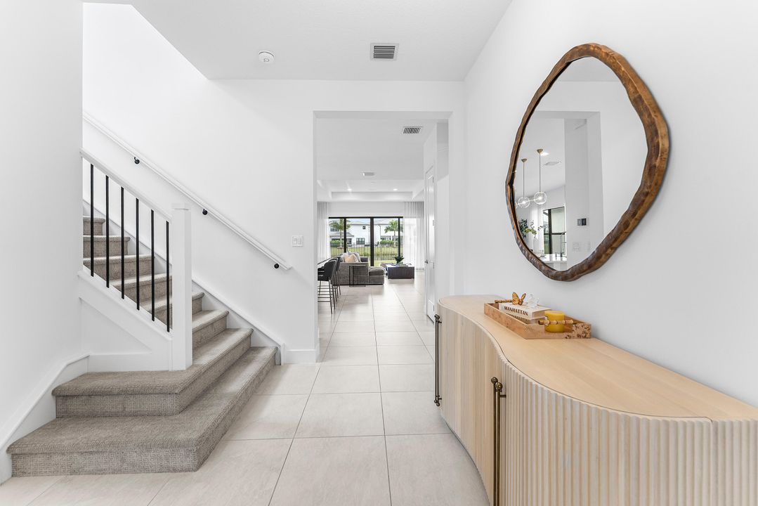 合同活跃: $1,835,000 (5 贝兹, 5 浴室, 3373 平方英尺)