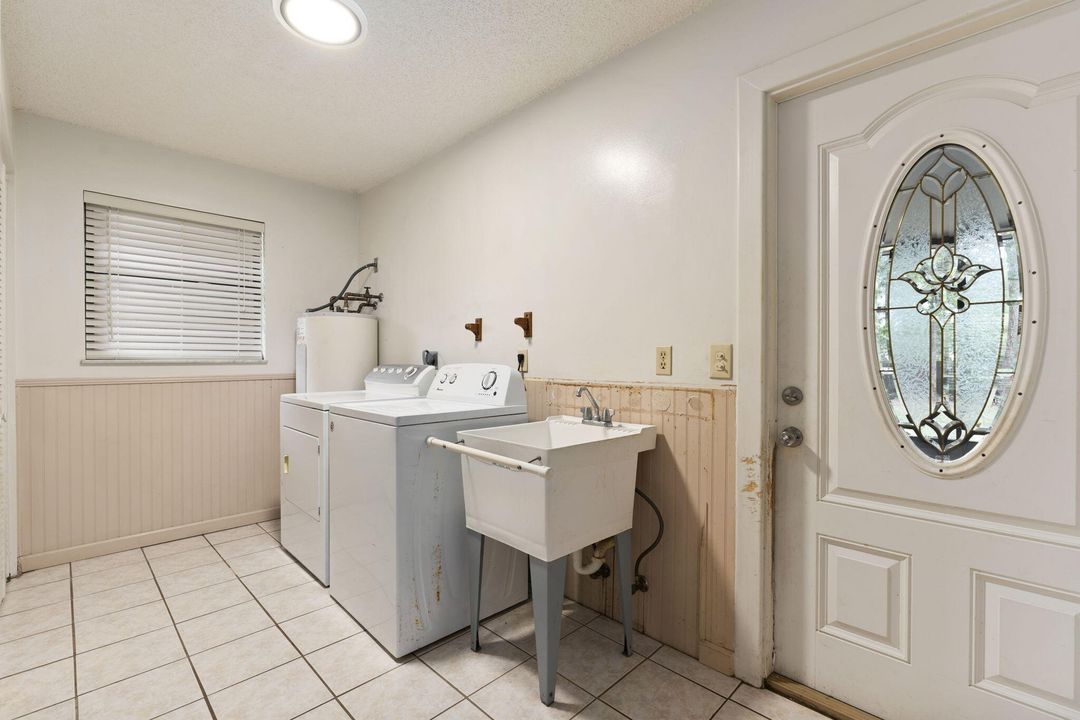 На продажу: $450,000 (3 спален, 2 ванн, 2112 Квадратных фут)