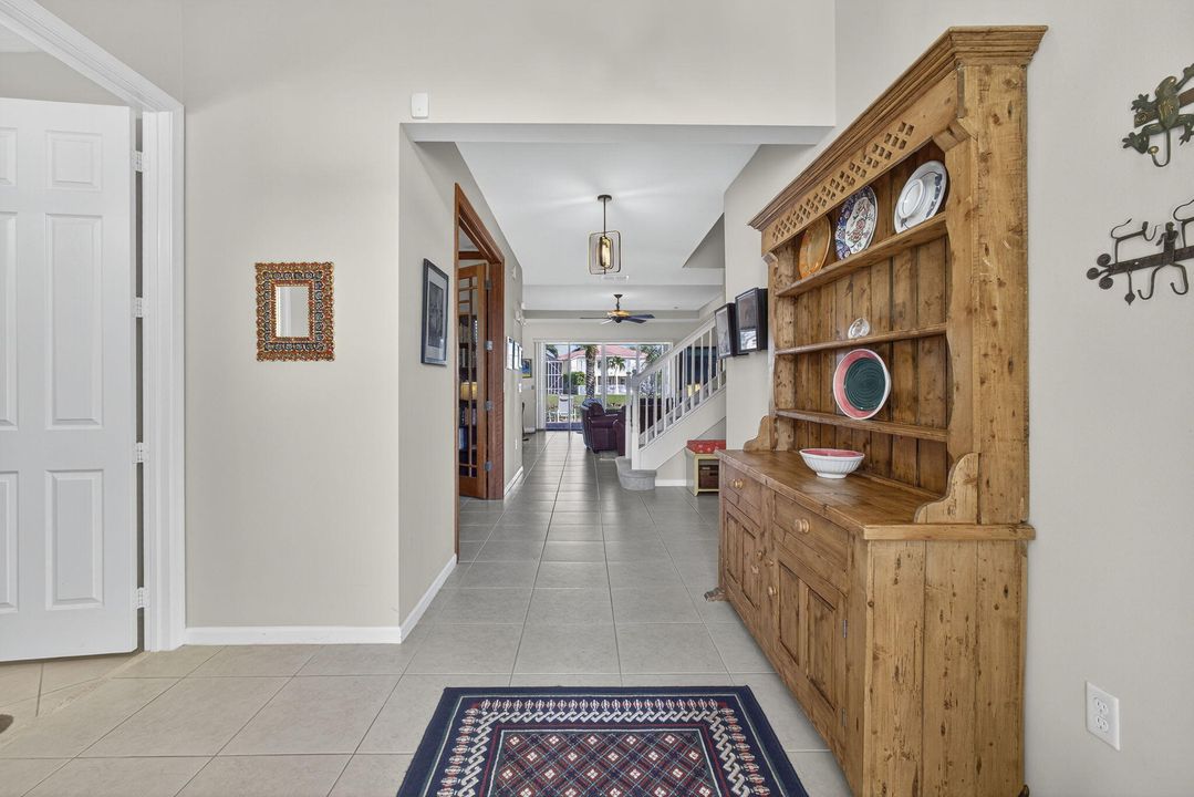 待售: $765,000 (4 贝兹, 3 浴室, 2484 平方英尺)