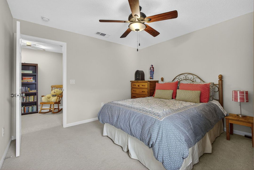 待售: $765,000 (4 贝兹, 3 浴室, 2484 平方英尺)