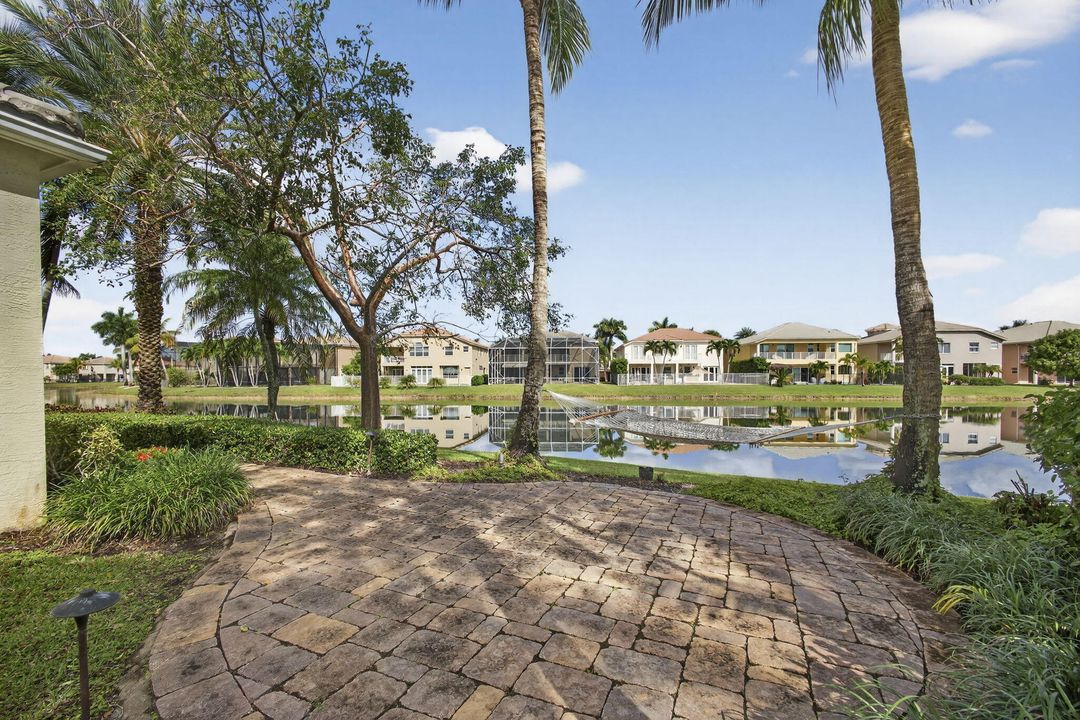 待售: $765,000 (4 贝兹, 3 浴室, 2484 平方英尺)