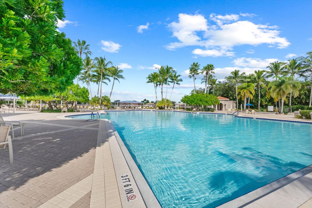 Active With Contract: $649,900 (4 beds, 2 baths, 2798 Square Feet)