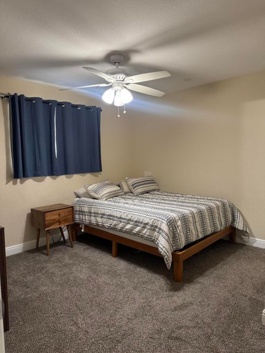 Activo con contrato: $3,200 (5 camas, 2 baños, 1404 Pies cuadrados)