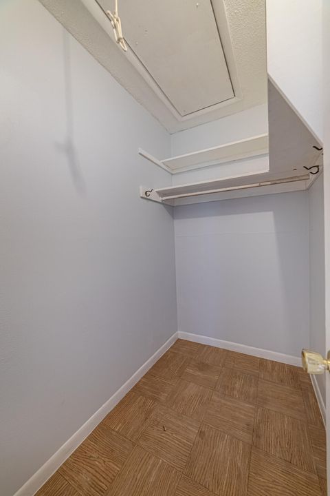 В аренду: $1,595 (1 спален, 1 ванн, 994 Квадратных фут)