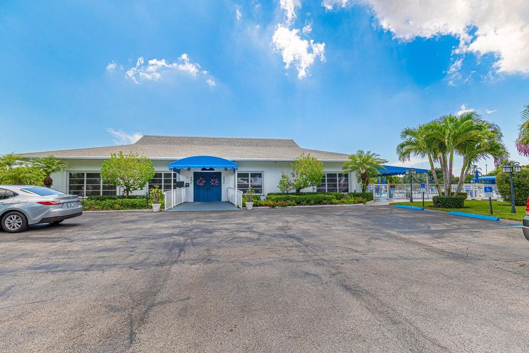 В аренду: $1,595 (1 спален, 1 ванн, 994 Квадратных фут)