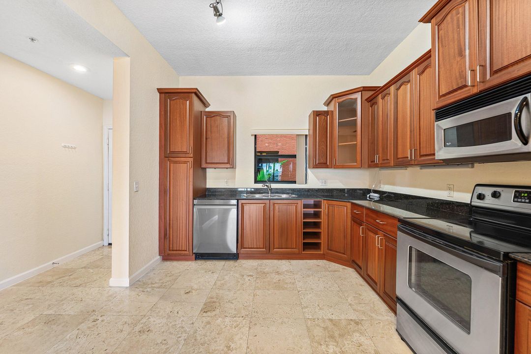 待售: $298,500 (3 贝兹, 2 浴室, 1552 平方英尺)