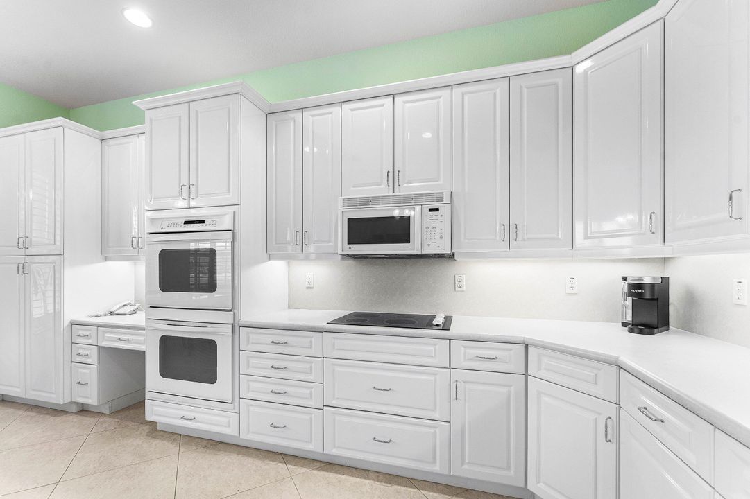 待售: $549,000 (3 贝兹, 2 浴室, 2099 平方英尺)