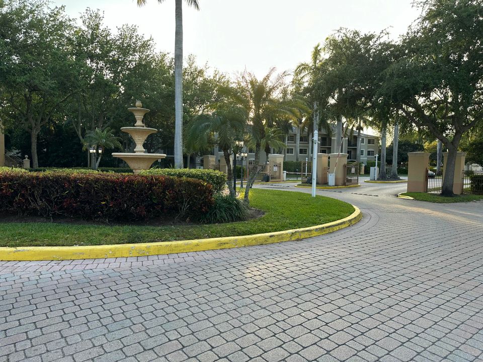 En Venta: $215,000 (2 camas, 2 baños, 1060 Pies cuadrados)