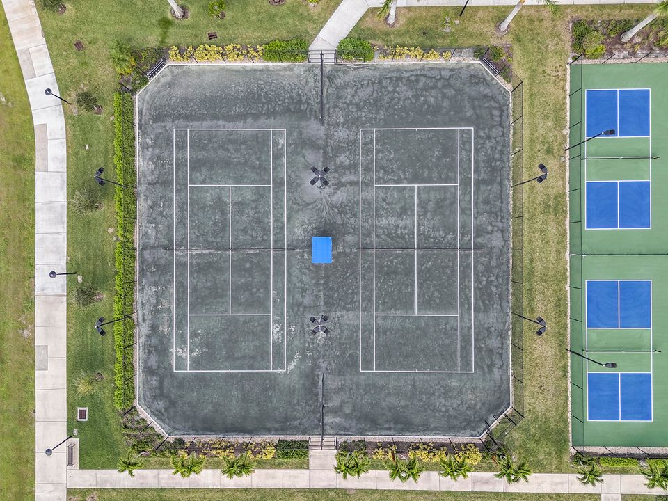 На продажу: $849,900 (3 спален, 3 ванн, 2776 Квадратных фут)