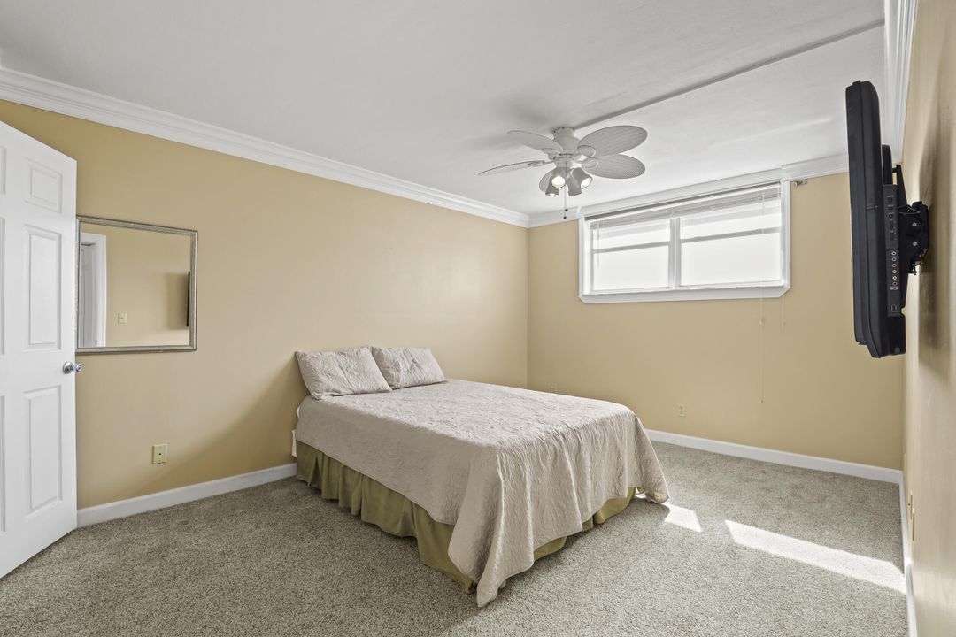 В аренду: $2,200 (2 спален, 2 ванн, 990 Квадратных фут)