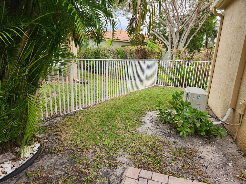 出租: $3,750 (2 贝兹, 2 浴室, 1399 平方英尺)