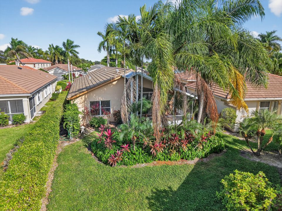 Activo con contrato: $489,000 (3 camas, 2 baños, 2155 Pies cuadrados)