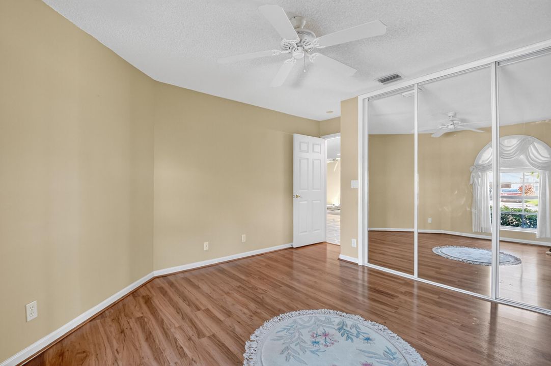 Activo con contrato: $489,000 (3 camas, 2 baños, 2155 Pies cuadrados)