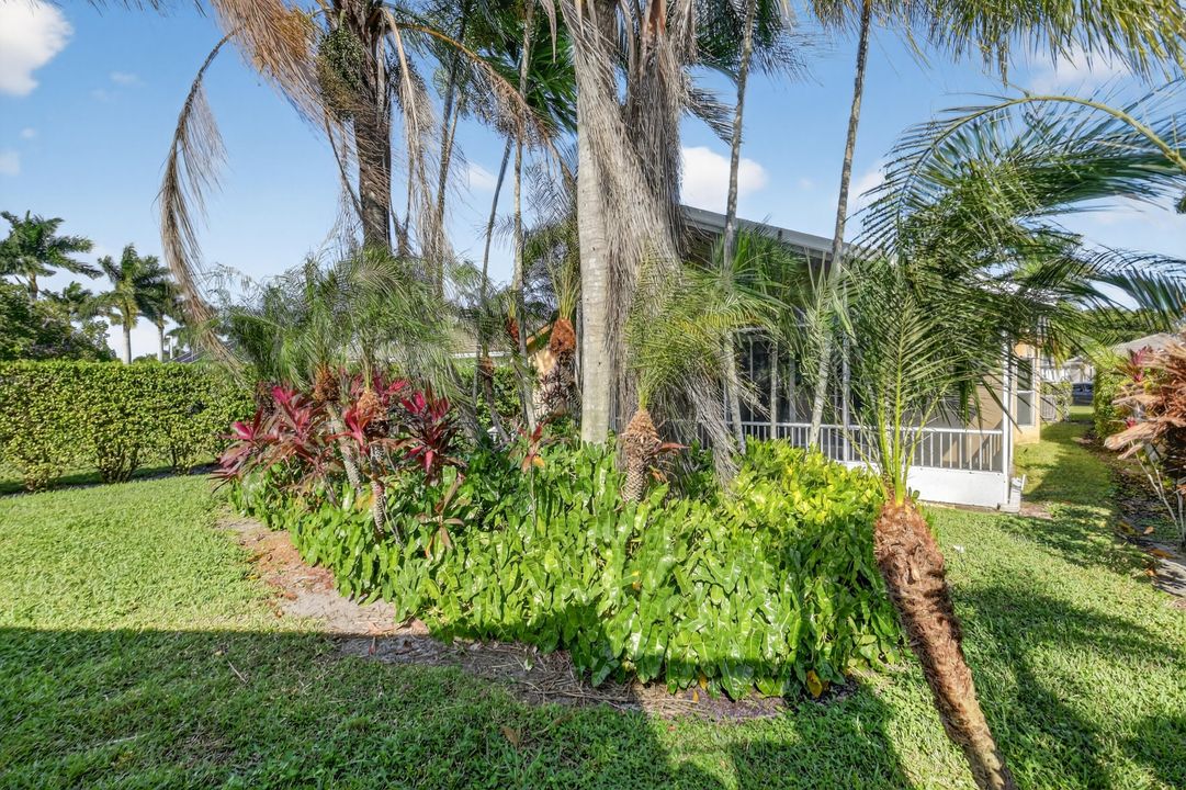 Activo con contrato: $489,000 (3 camas, 2 baños, 2155 Pies cuadrados)