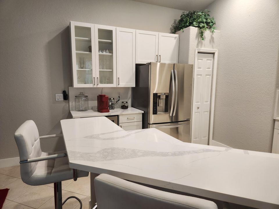 出租: $3,750 (2 贝兹, 2 浴室, 1399 平方英尺)