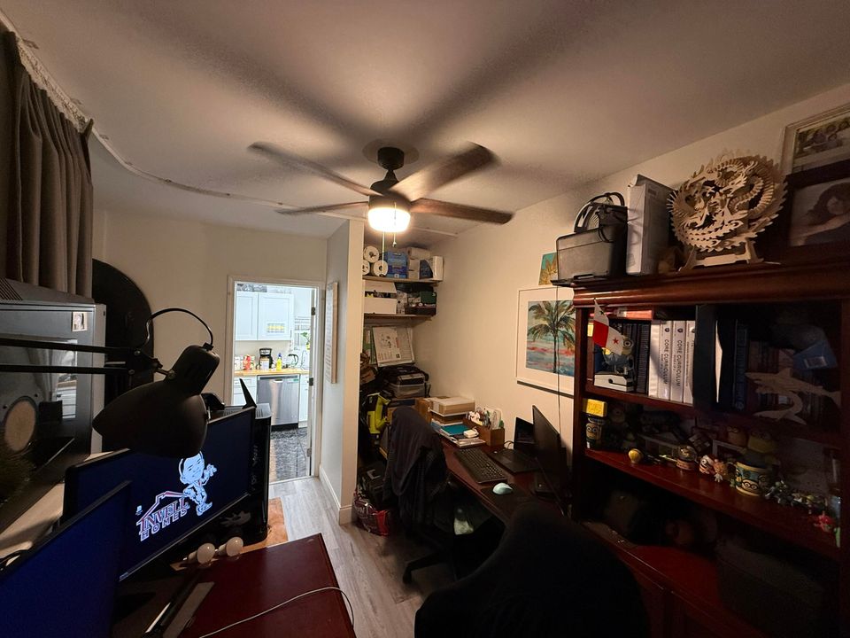 For Sale: $895,900 (8 beds, 4 baths, 3574 Square Feet)