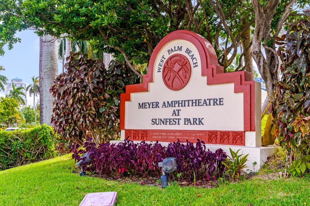 For Sale: $425,000 (2 beds, 2 baths, 1482 Square Feet)