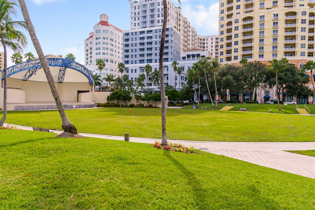 For Sale: $425,000 (2 beds, 2 baths, 1482 Square Feet)