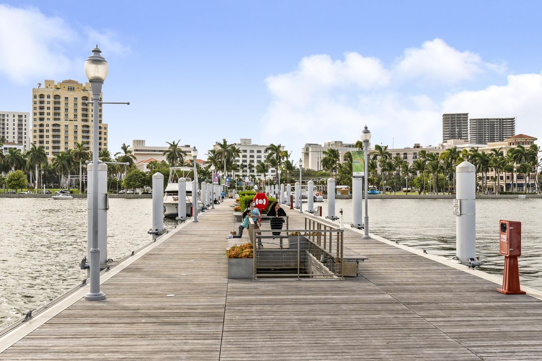 For Sale: $425,000 (2 beds, 2 baths, 1482 Square Feet)