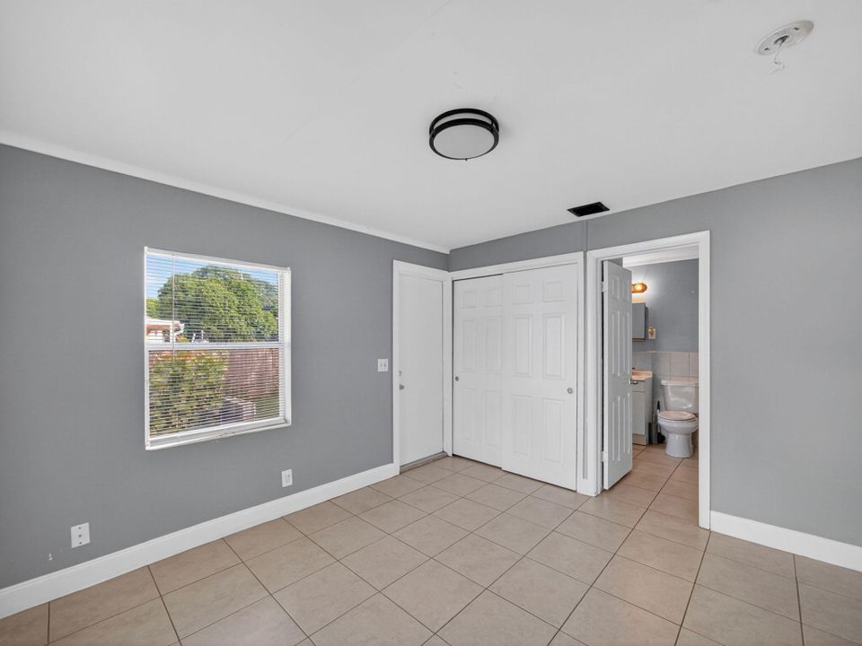 En Venta: $310,000 (3 camas, 2 baños, 1120 Pies cuadrados)