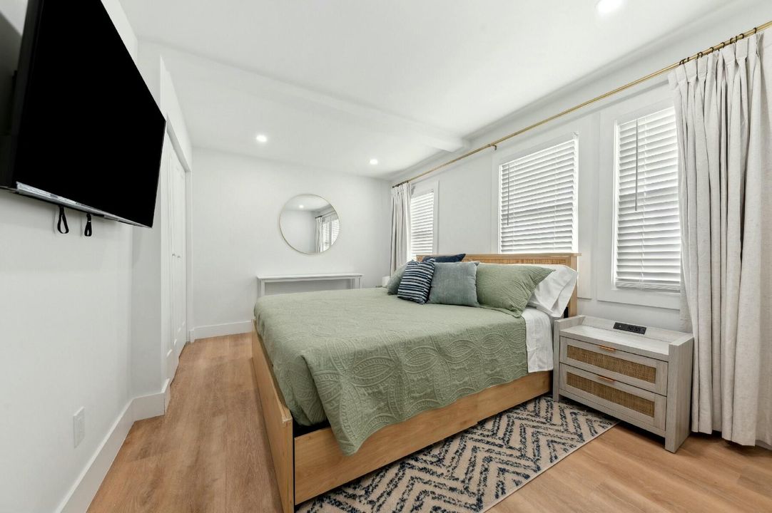 В аренду: $13,000 (5 спален, 4 ванн, 2781 Квадратных фут)