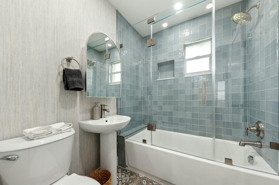 В аренду: $13,000 (5 спален, 4 ванн, 2781 Квадратных фут)