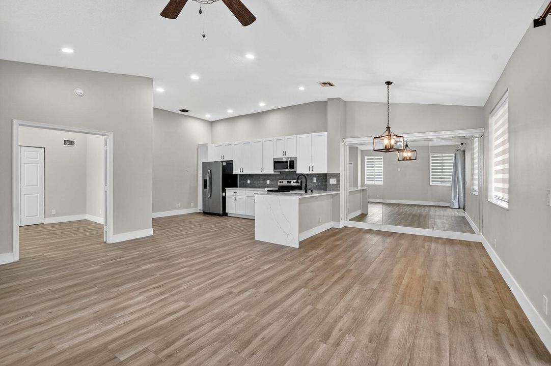 В аренду: $2,600 (2 спален, 2 ванн, 1186 Квадратных фут)