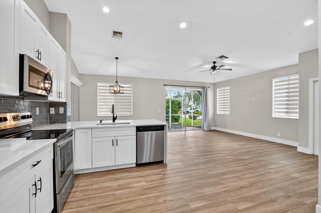 В аренду: $2,600 (2 спален, 2 ванн, 1186 Квадратных фут)