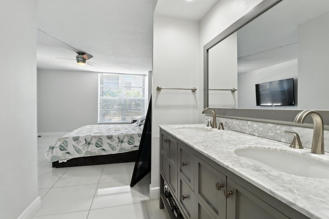 En Renta: $3,250 (2 camas, 2 baños, 1130 Pies cuadrados)