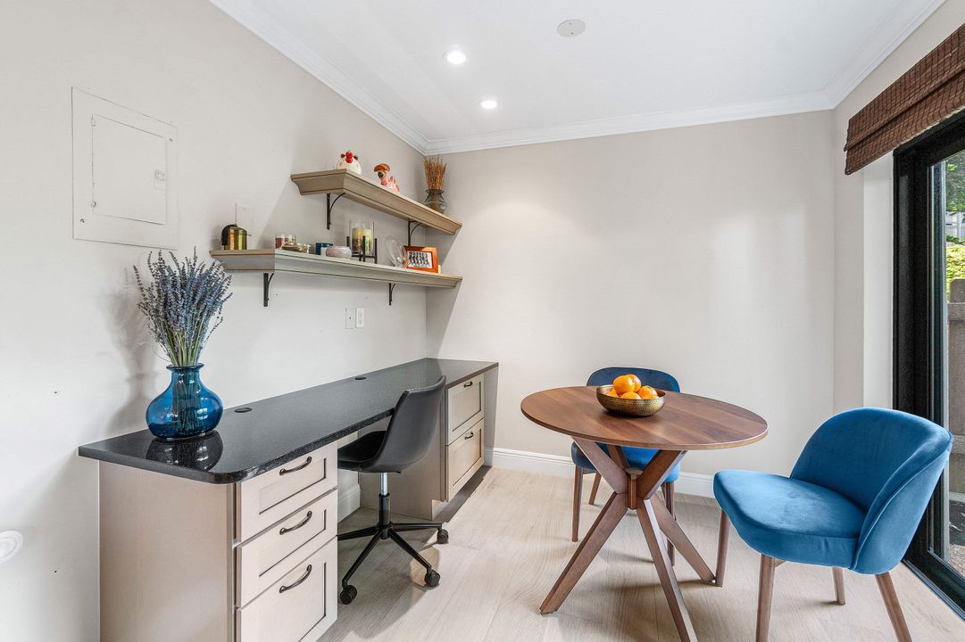 For Sale: $199,500 (2 beds, 2 baths, 1429 Square Feet)