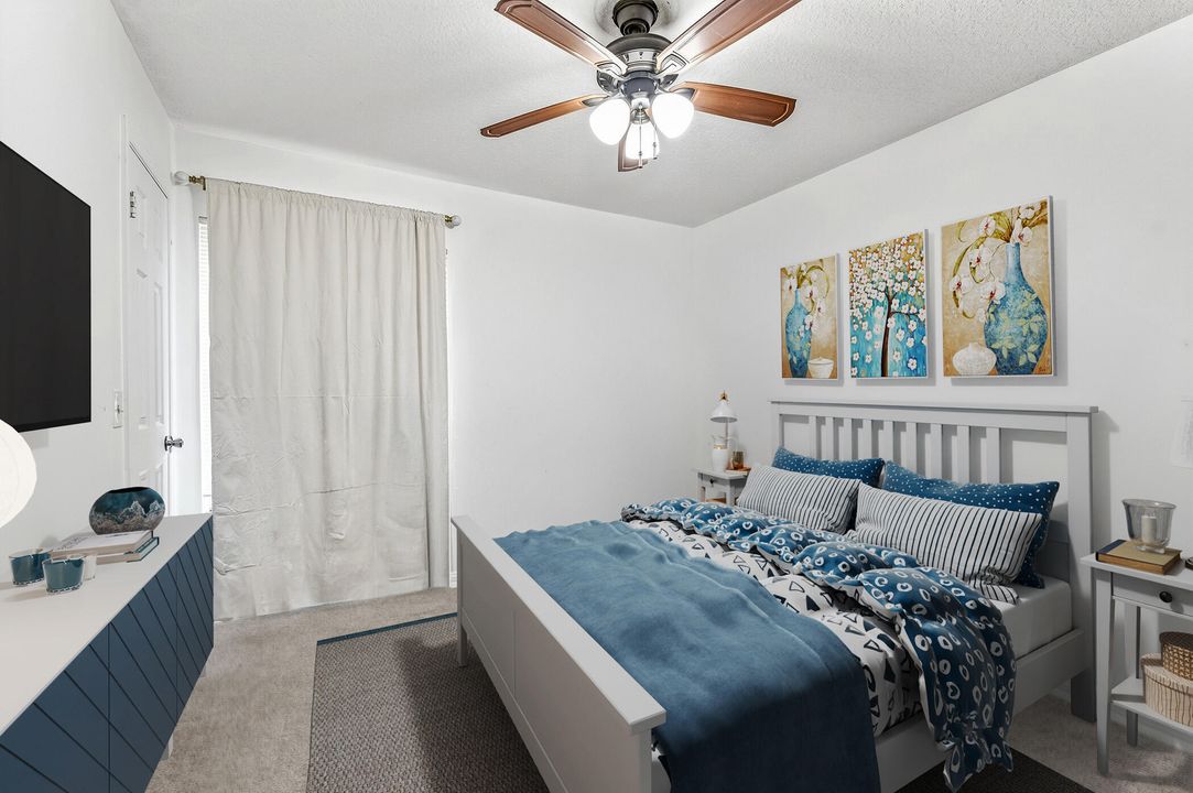 待售: $340,000 (3 贝兹, 2 浴室, 1056 平方英尺)